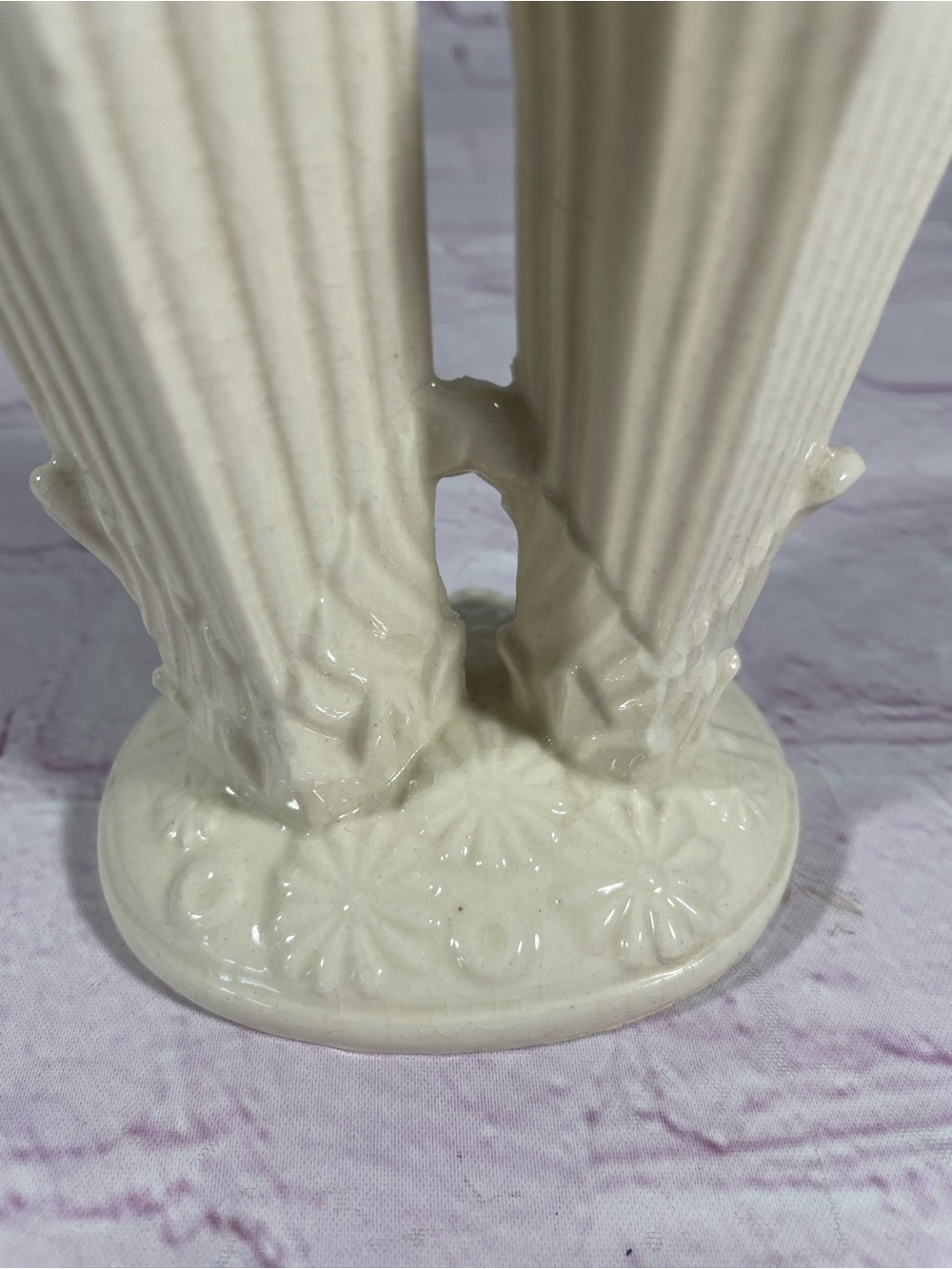 Vintage Double Gladiola Ceramic Flower Vase Made in Japan - Picture 7 of 10